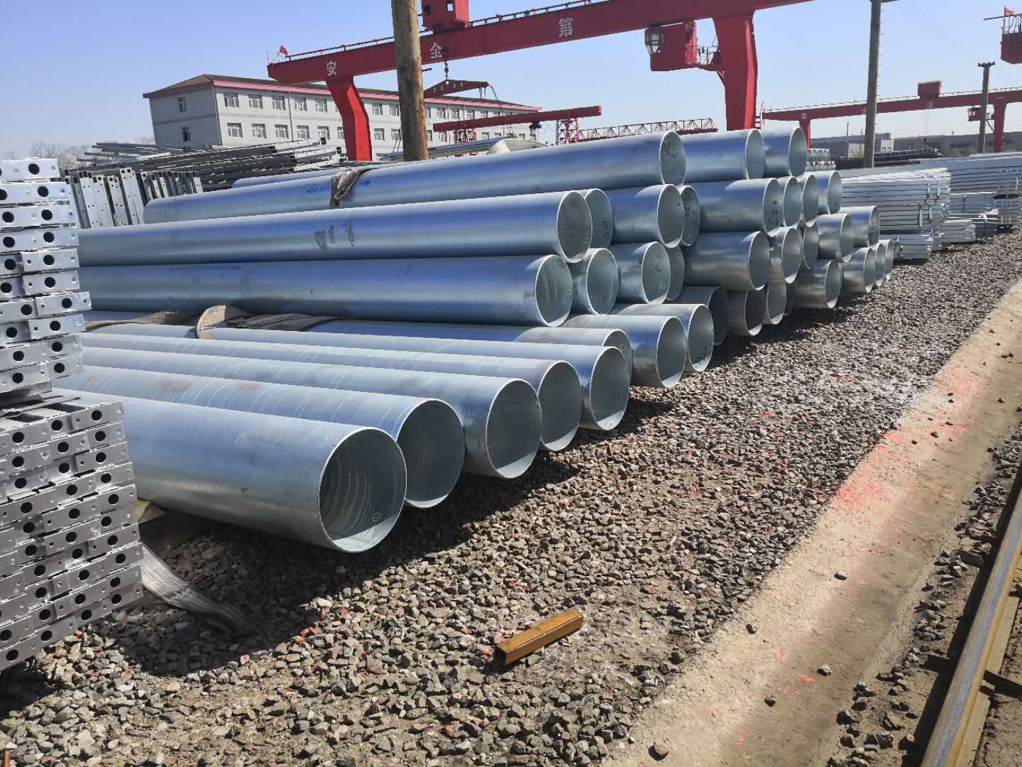 Q355B熱鍍鋅鋼管折彎沖孔加工可接急單