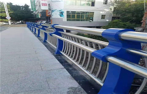 橋梁不銹鋼復合管欄桿廠家焊接工藝工廠價格