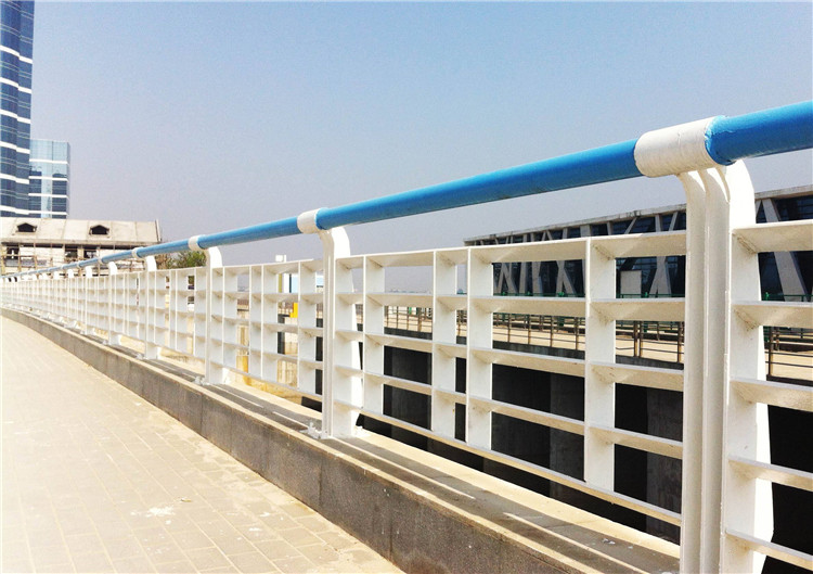 鋼板立柱河道景觀欄桿報價本地經銷商