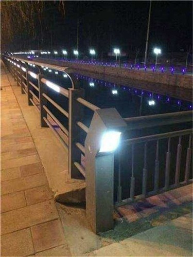 不銹鋼燈光護(hù)欄量大從優(yōu)同城廠家