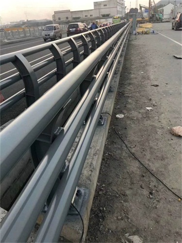 不锈钢复合管栏杆规格繁多价格实惠