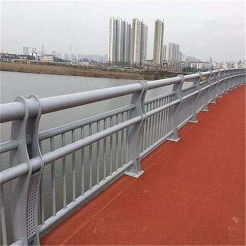 不銹鋼碳素鋼復合管欄桿實體加工聯系廠家