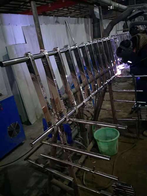 不銹鋼橋梁景觀護欄優質產品專業生產廠家