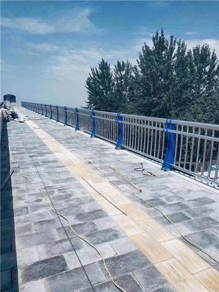 內襯不銹鋼復合管滿足客戶需求廠家直銷放心