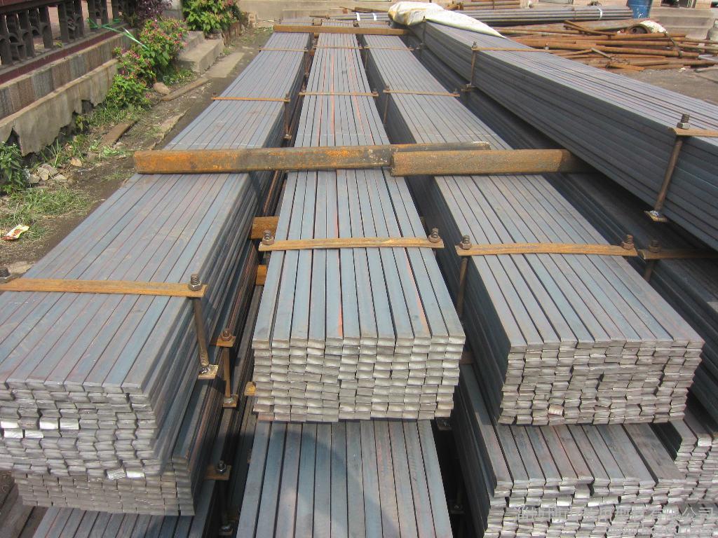 供应嘉峪关q235b 40x30镀锌热轧扁钢生产厂家